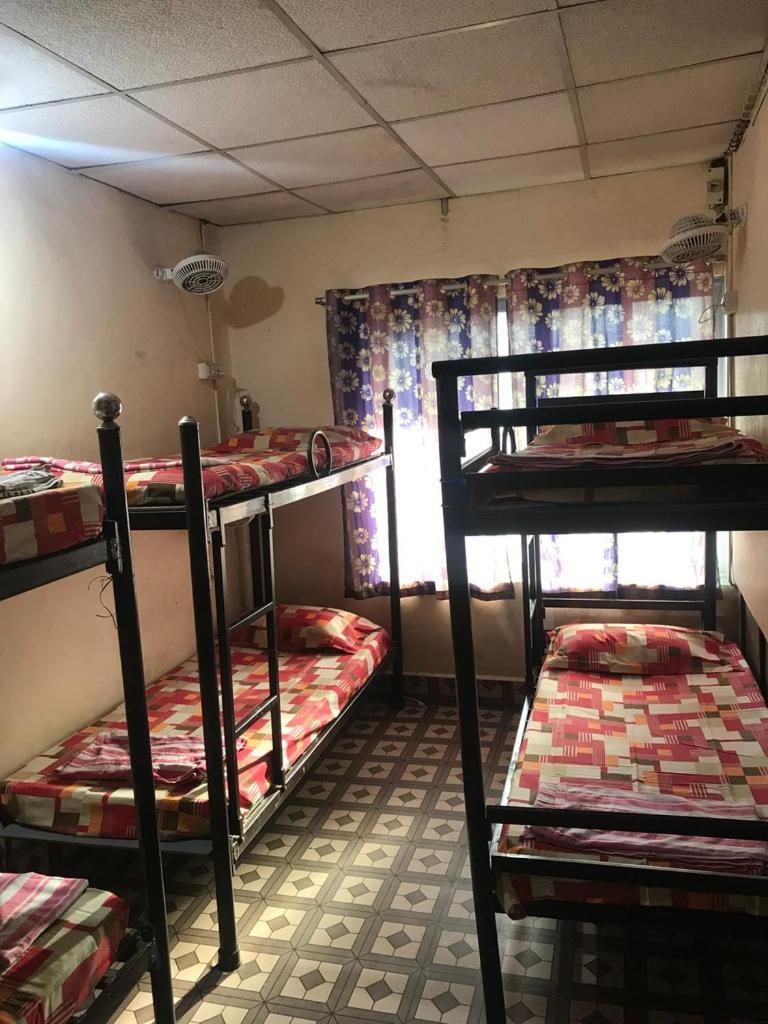 Care Dormitory 뭄바이 외부 사진